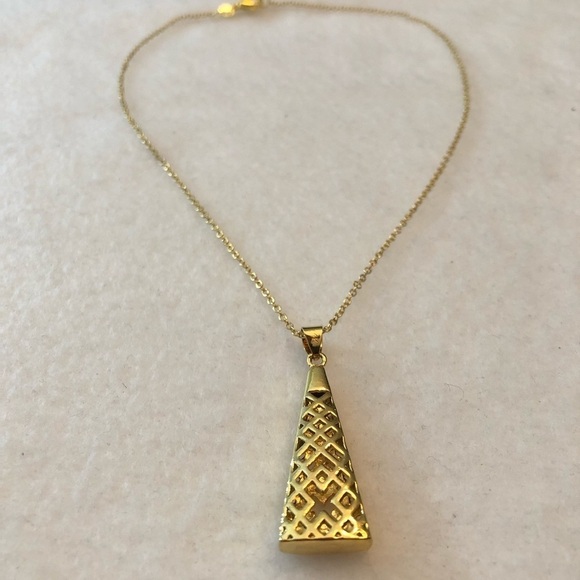 NWOT | Modern Hollow Geometric Pendant & Necklace - Picture 5 of 8